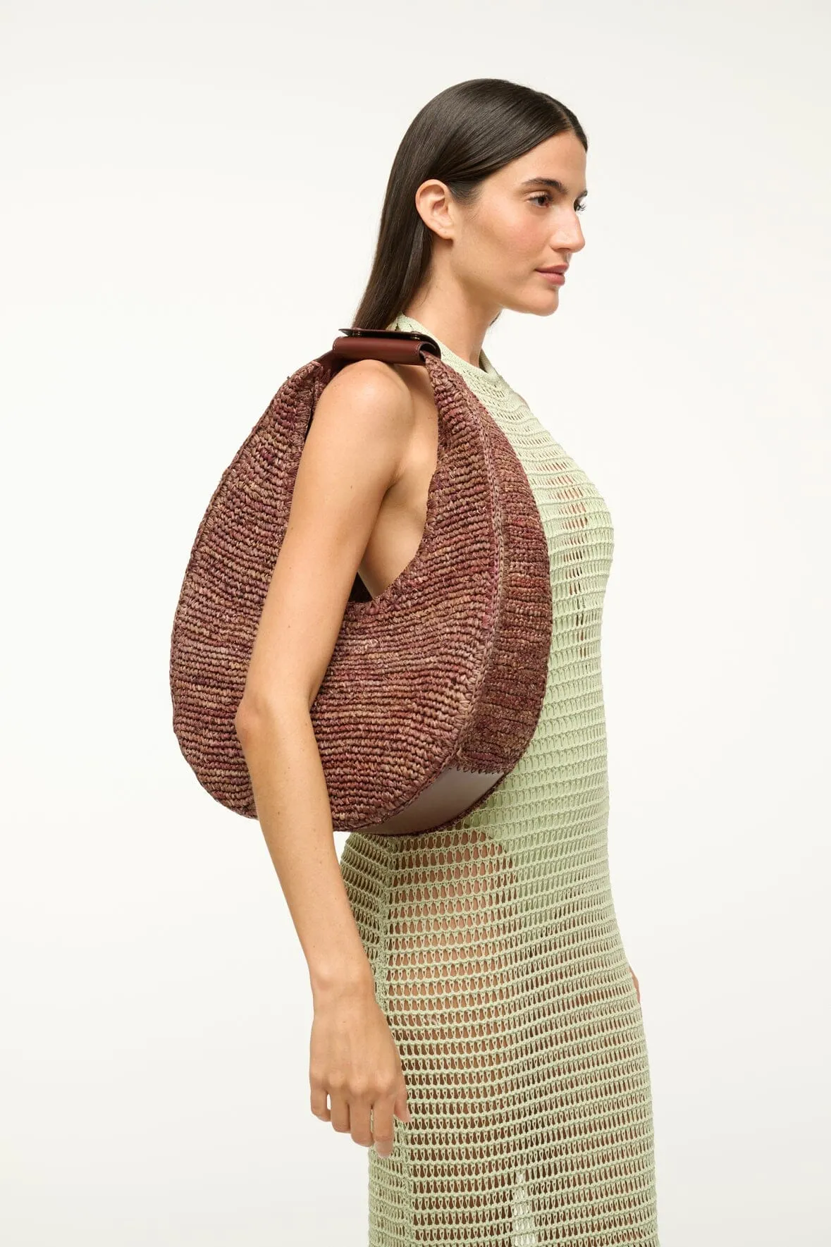 LARGE RAFFIA MOON TOTE BAG | MAHOGANY