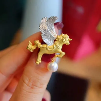 Versatile Angel Unicorn Brooch with Akoya Pearl